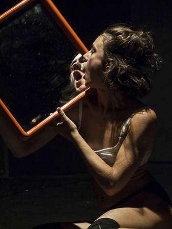 Essere - Claudia Caldarano