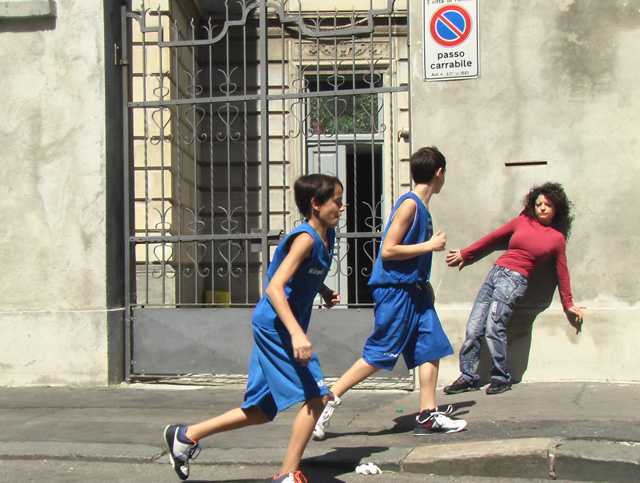 ADD UP STREETSCAPES > Barriera Senza Confini<br />2º workshop 10>12 Maggio :: piazza Foroni<br /><em>photo by ADD UP / Senza Confini Di Pelle</em>